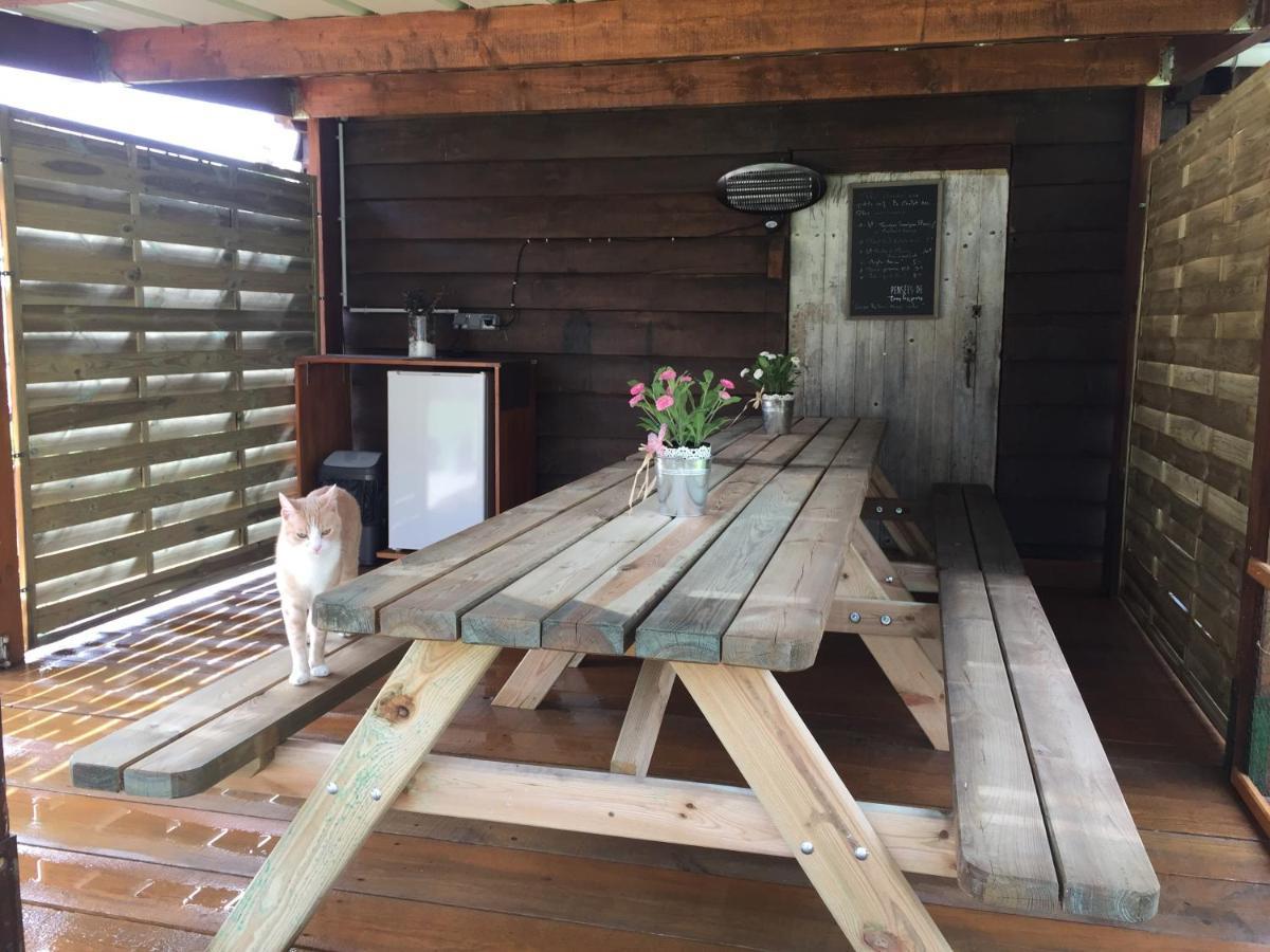Roulottes Du Chalet Des Pins Rougeou Luaran gambar